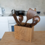 Wooden Kitchen Utensils Holder in Oak with Dark Walnut Kitchen Utensils Set