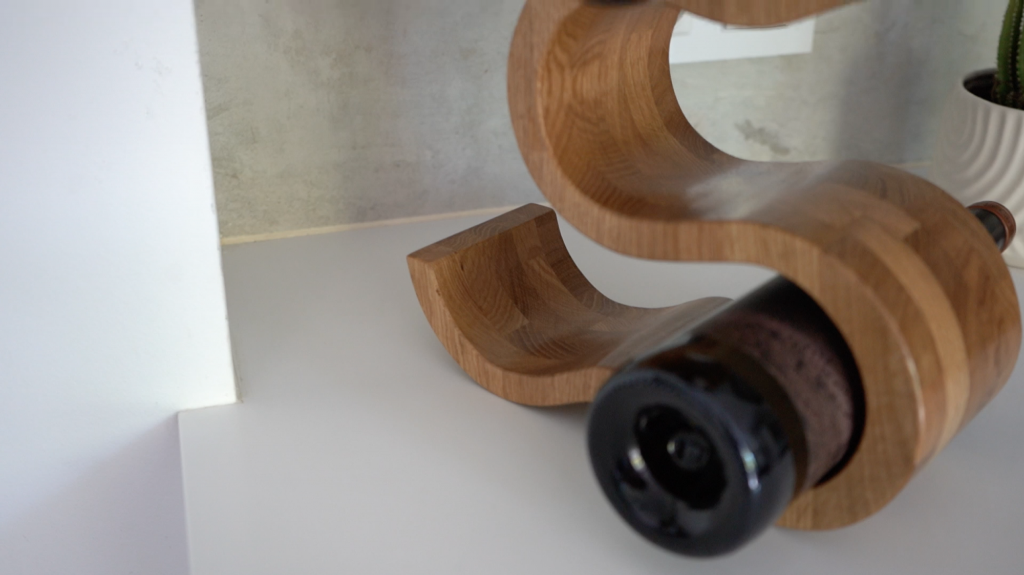 Wooden Wine Rack x 5 Bottles – The Wave – Oak, product video