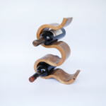 Wooden Wine Rack x 5 Bottles The Wave – Oak with wine bottles
