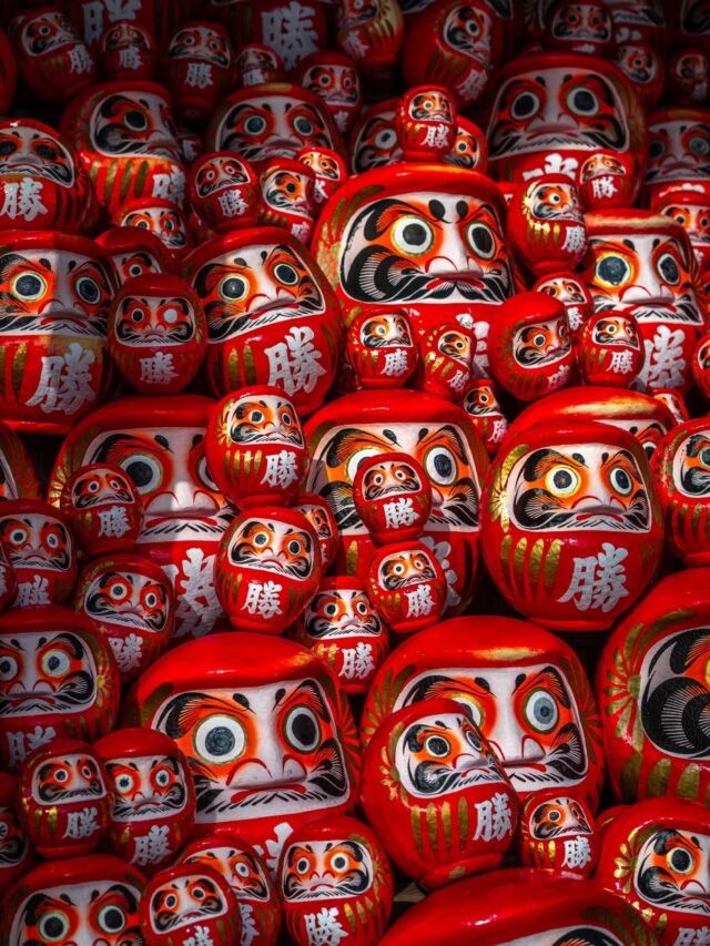What Is Daruma Doll And How To Use It?